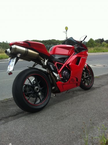 3. Motorrad (Ducati 1098)