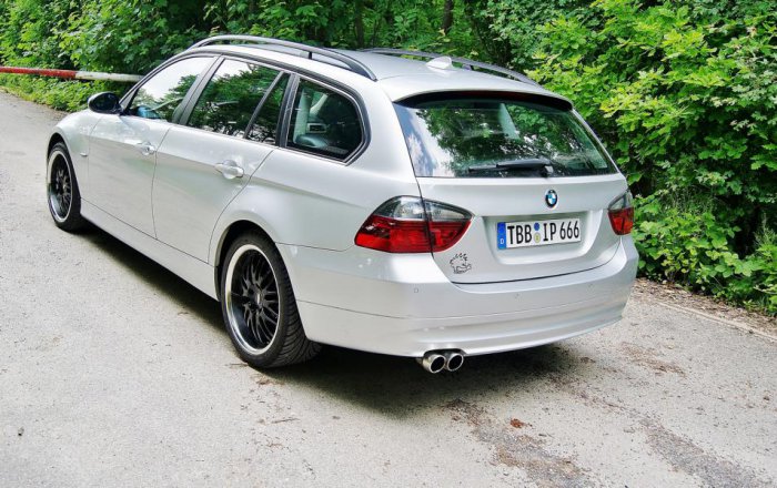 BMW.JPG