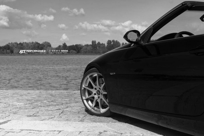 330i