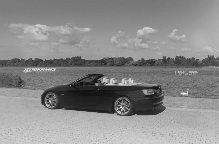 330i