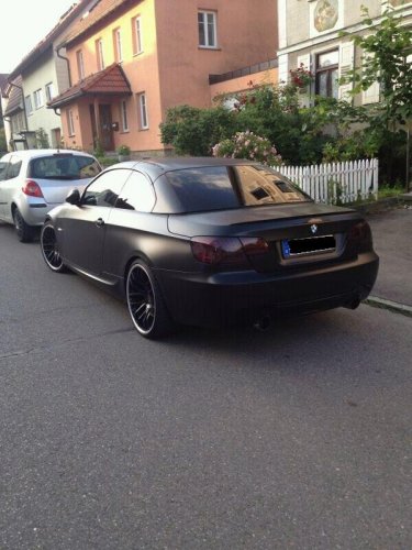 momos bmw.jpg