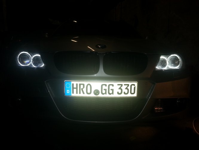Vergleich no Name links und MTEC V4