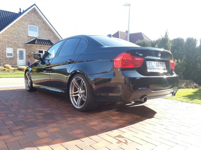 e90
