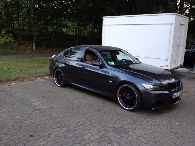 BMW E90 335i