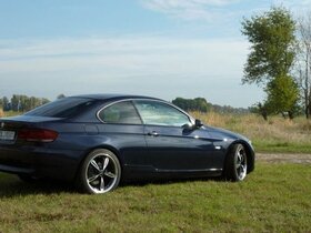 E92_018-persp-hinten.jpg