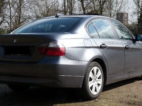 BMW E90_4.jpg