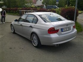 e90 320d