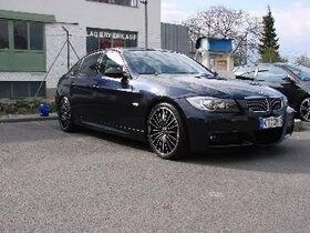 BMW E90 320si