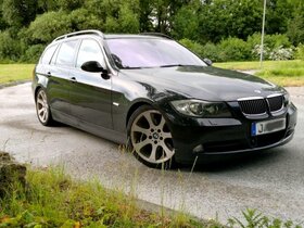 330 D