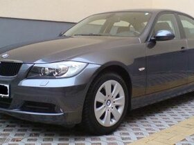 BMW320i