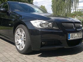 E90