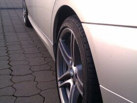 BMW_E90_hl