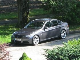 BMW e90 320dA