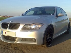 330i
