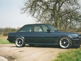 E30.jpg