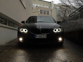 E93