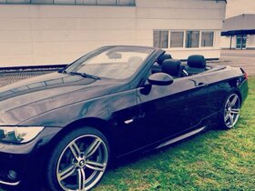 E93